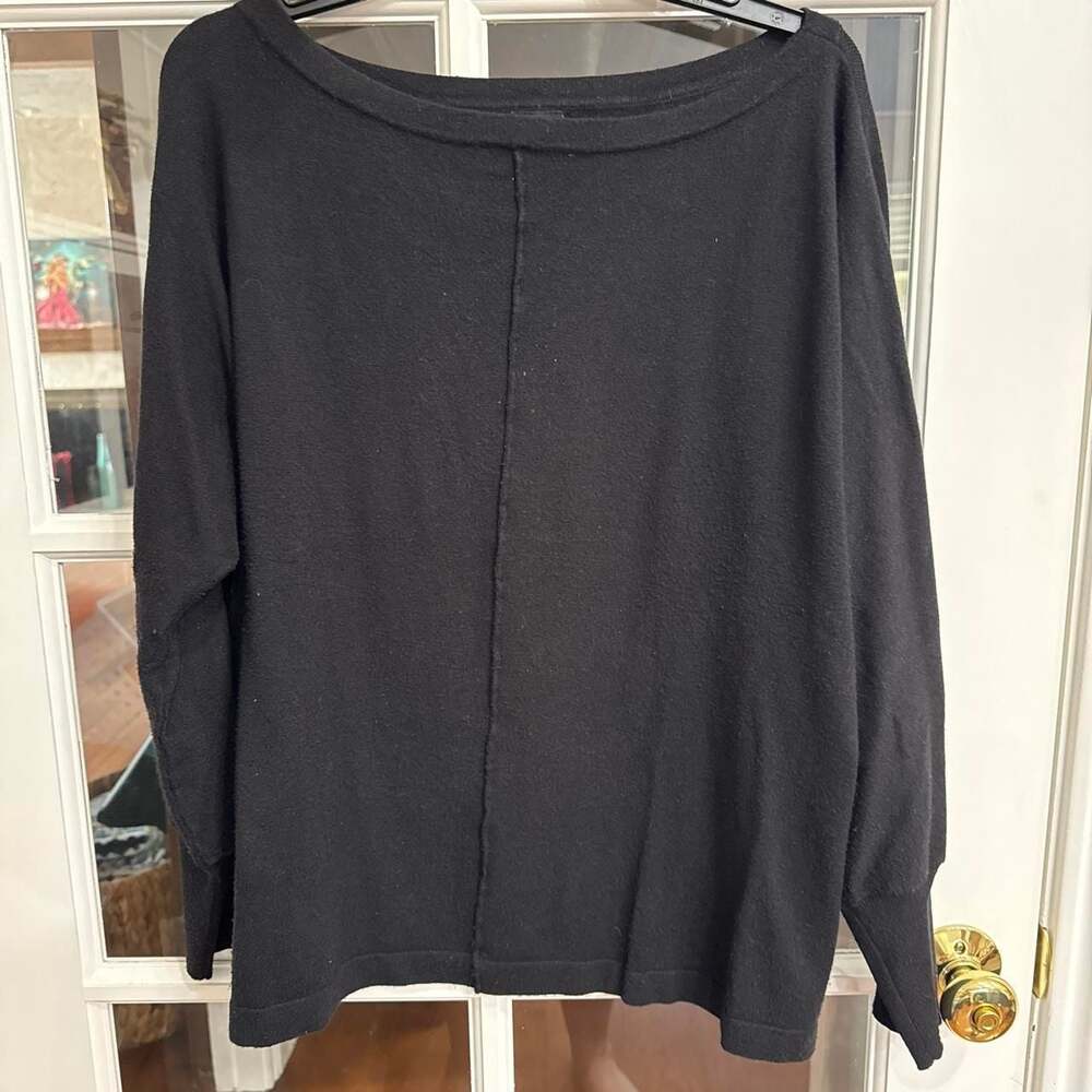 Bobeau Black Off the Shoulder Oversized Sweater